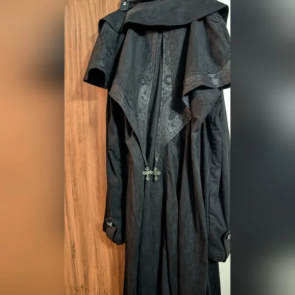 Devil Fashion Women's Trench Coat - Picture 5 of 7